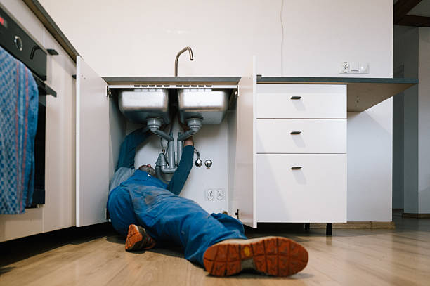 Professional Emergency Plumber technician working in Dunlap, IN